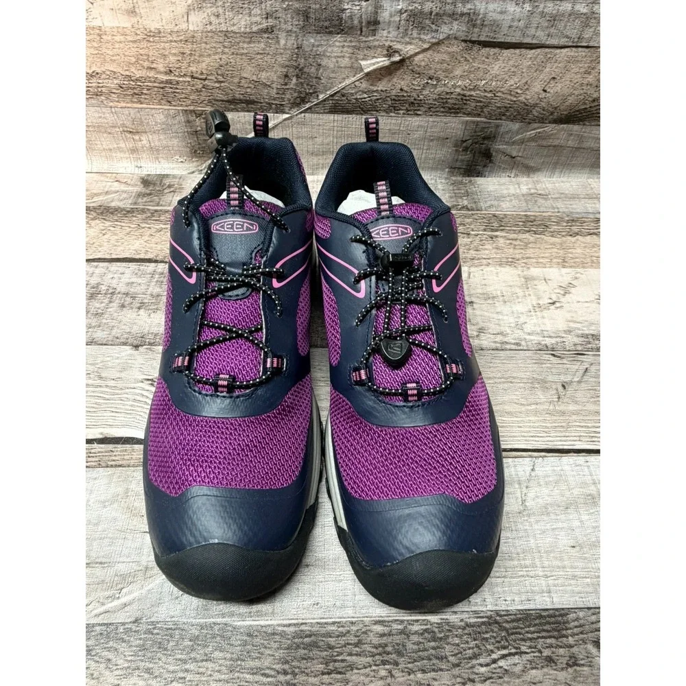 New Keen Children Wanduro Low Height Waterproof Boots Size 5 Purple